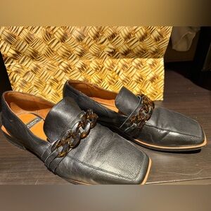 Elegant Black Leather Loafers with Chain Detail